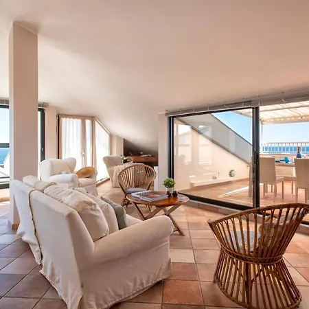 Blue View Penthouse - Magnolia Holidays 公寓 *